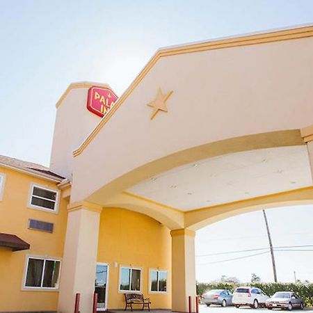 Scottish Inns Suites East Sam Houston Pkwy North Чаннелвью Экстерьер фото