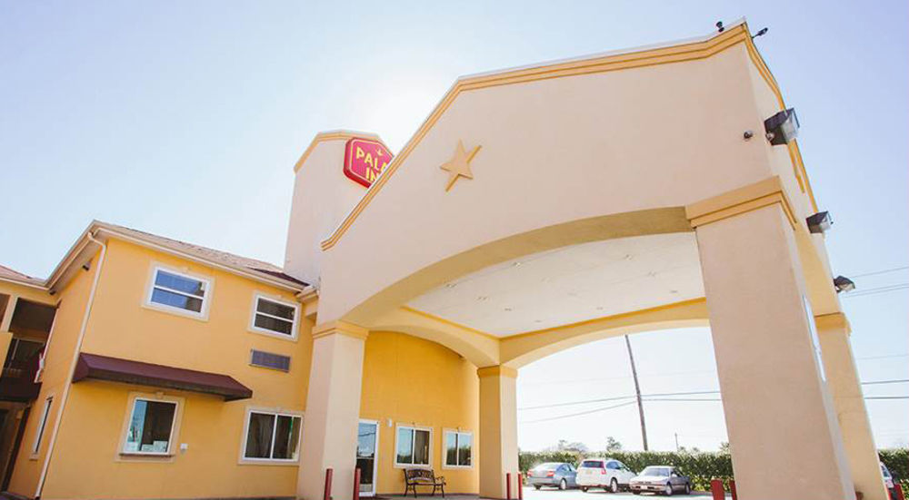 Scottish Inns Suites East Sam Houston Pkwy North Чаннелвью Экстерьер фото