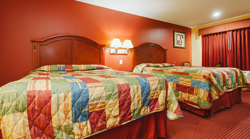 Scottish Inns Suites East Sam Houston Pkwy North Чаннелвью Экстерьер фото