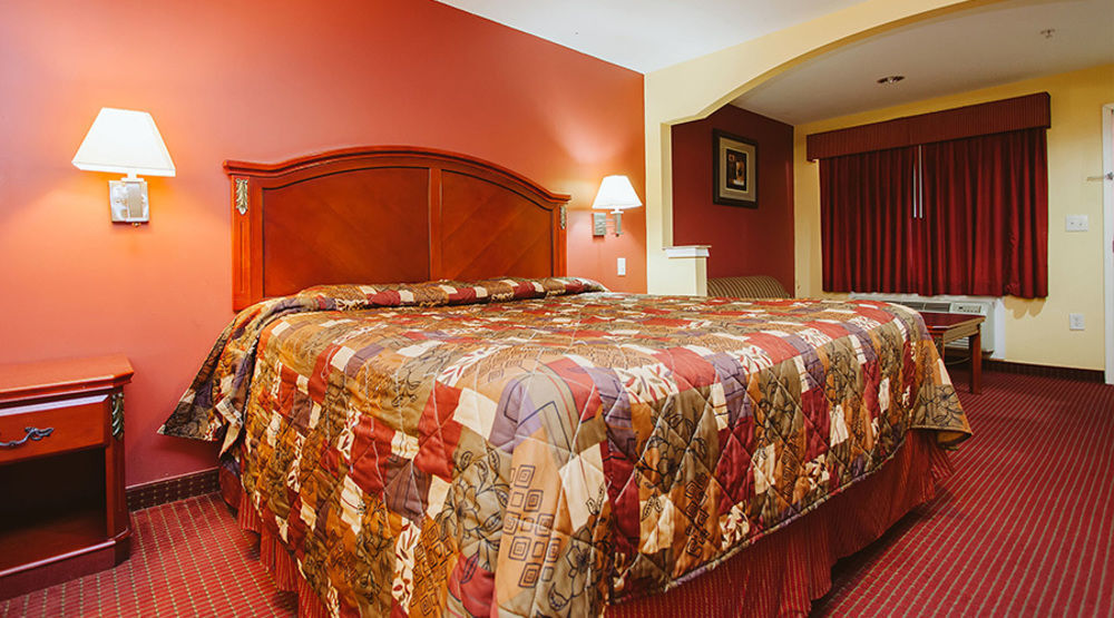 Scottish Inns Suites East Sam Houston Pkwy North Чаннелвью Экстерьер фото